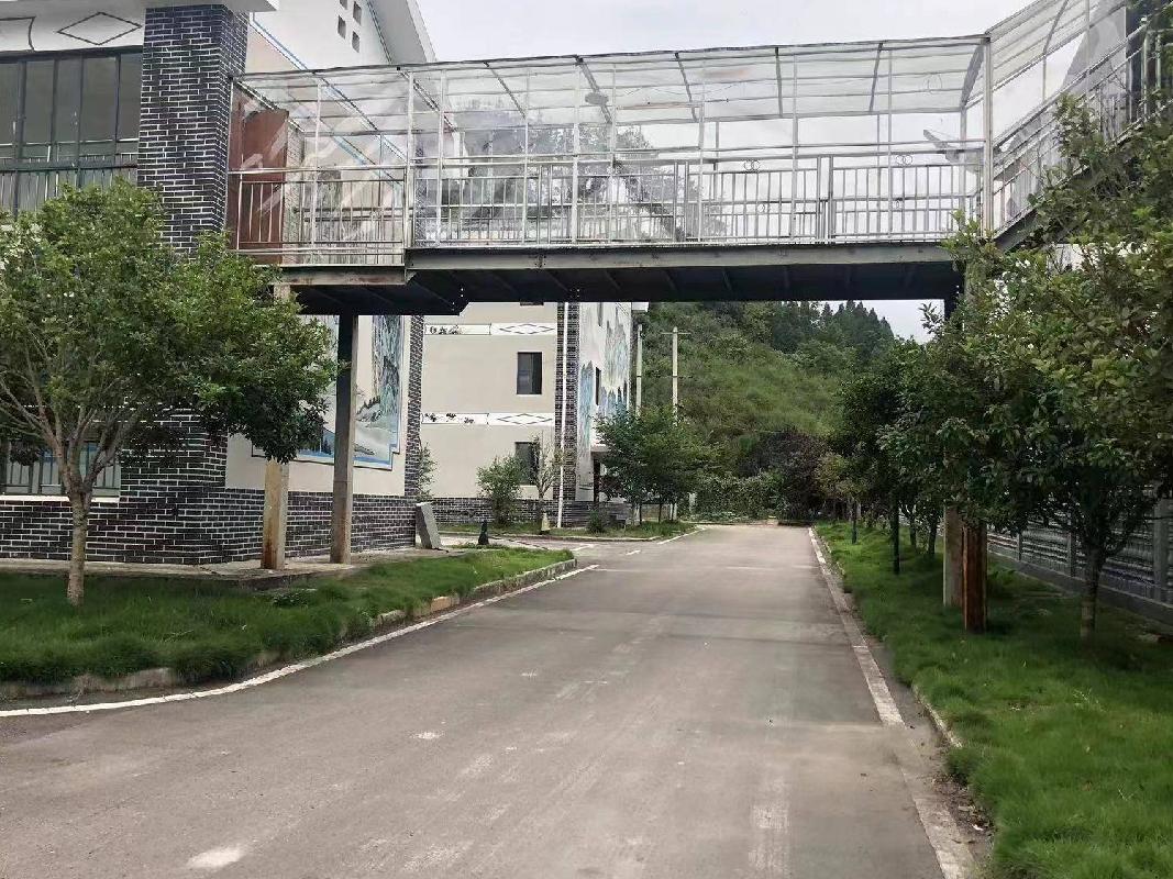 张家界桑植县澧源镇岩垭村桑植县西互通收费站S17土地及房产使用权招租(国资监测编号GR2023HN1001851)
