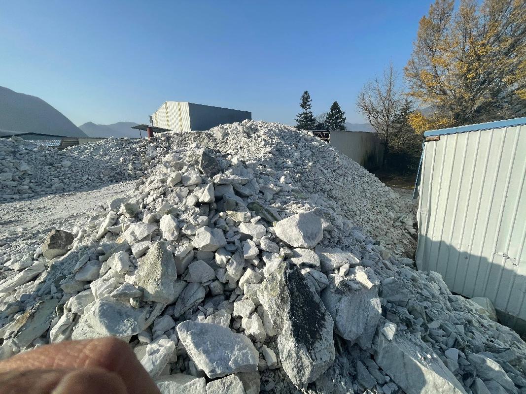 青阳县尖山矿区方解石矿水仓建设工程拟动用建筑用白云岩矿转让公告(国资监测编号GR2023AH2001910)