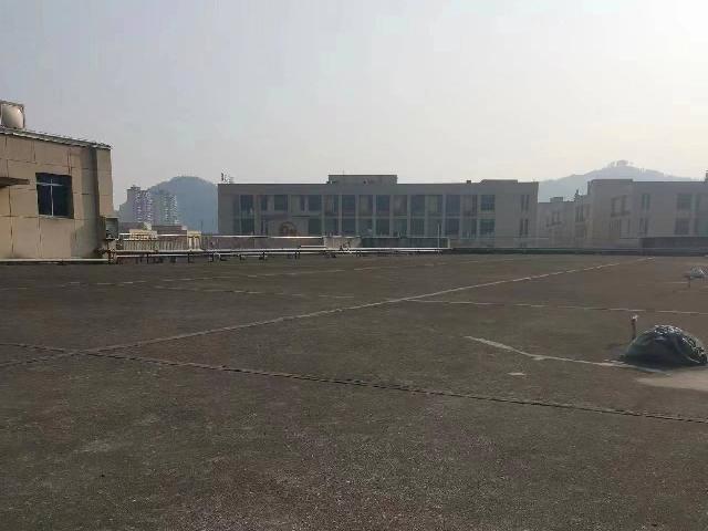 湘西高新区产业中心标准厂房、北区标准厂房（一、二期）、创新创业示范园、大坡标准厂房（二、三期）、西区智能制造屋顶厂房71447.25平方米招租