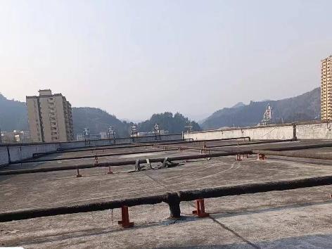 湘西高新区产业中心标准厂房、北区标准厂房（一、二期）、创新创业示范园、大坡标准厂房（二、三期）、西区智能制造屋顶厂房71447.25平方米招租