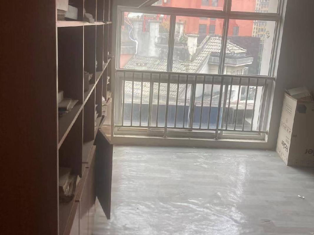 巢湖市长江东路光明圆润园3号楼501室住宅房产转让公告(国资监测编号GR2024AH2000033)