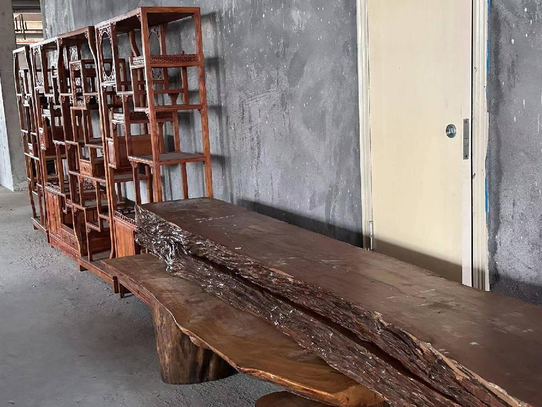 一批酒店用机器设备、红木类家具、普通家具处置