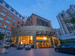 上海宝石花鸿盛酒店有限公司租赁位于上海交通西路21号上海宝石花酒店部分房产(国资监测编号GR2024XJ1000044)