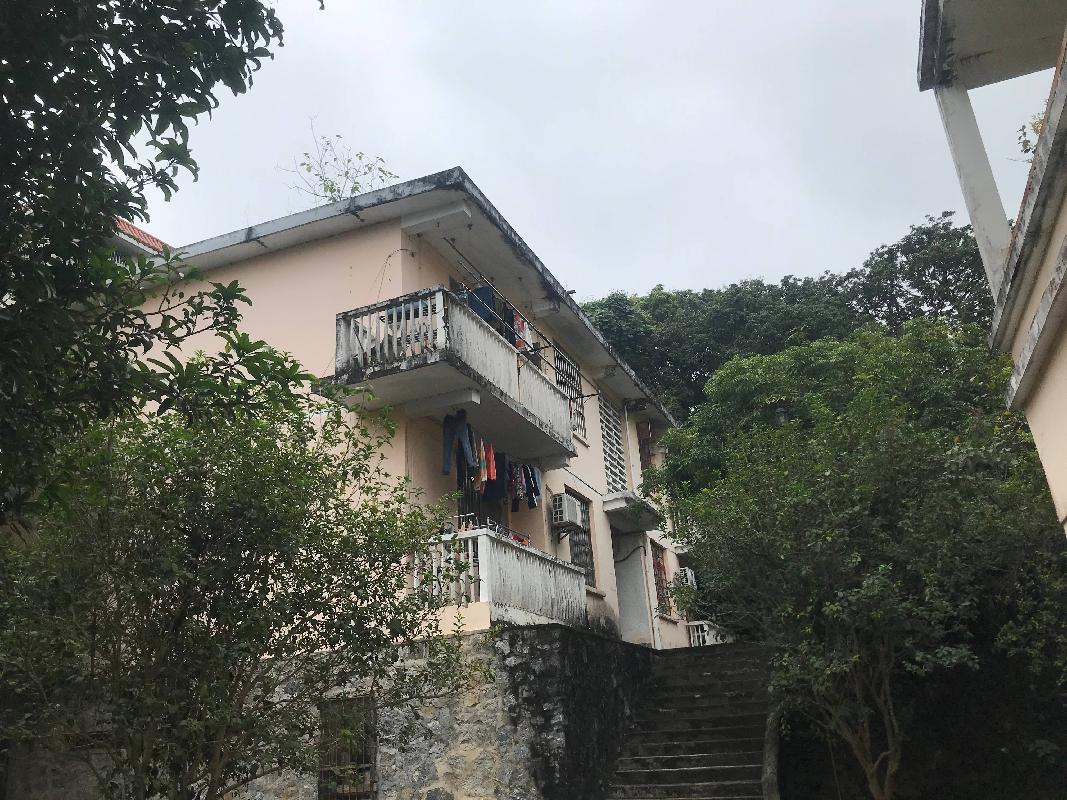 广西凭祥市狮子山路116号大院8套住宅分别转让项目交易公告