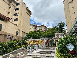 位于丽江市玉龙县青龙南路中正苑小区房产(二次挂牌)