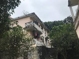 广西凭祥市狮子山路116号大院8套住宅分别转让项目交易公告