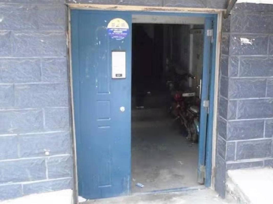 内蒙古自治区呼和浩特市赛罕区乌兰察布东路农委大院1套住宅转让推介项目