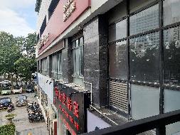南宁市青秀区金浦路6号金湖帝景B-201号至222号（20间商铺）整体招租项目交易公告(二次挂牌)