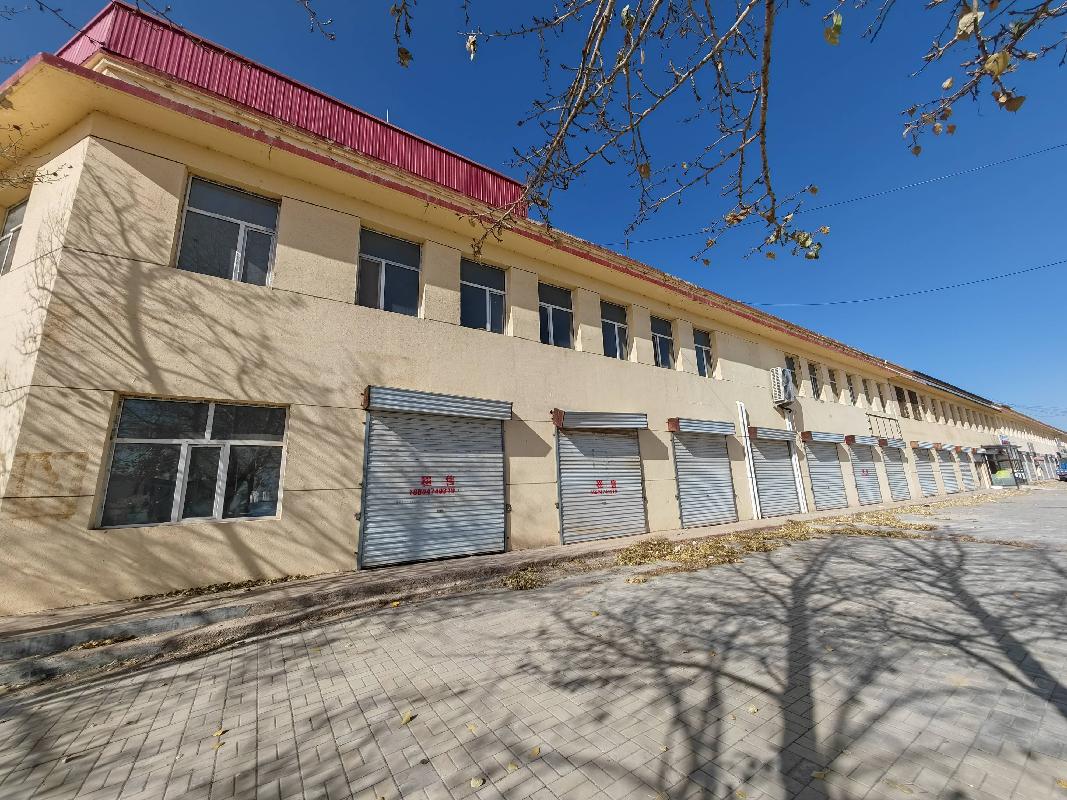 乌兰察布市汇元融资担保有限公司持有的商都县杨家地村东北外环路西松茂会所迎街商铺A区2号转让