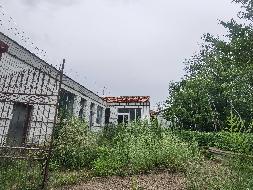 乌兰察布市汇元融资担保有限公司持有的兴和县城关镇十八号自然村十里沟房屋及土地、兴和县西城外宏远电碳厂房及土地整体转让