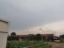 乌兰察布市汇元融资担保有限公司持有的兴和县城关镇十八号自然村十里沟房屋及土地、兴和县西城外宏远电碳厂房及土地整体转让