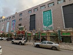 乌兰察布市汇元融资担保有限公司持有的察右后旗白音察干镇蓝天大街北北方商贸城1-1-2转让