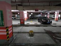 常州市天宁区华海城市花园1号车库526号车位出租公告