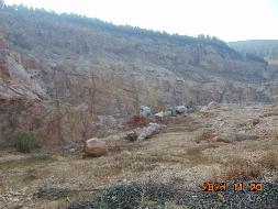 邳州市八路镇遗留石英矿采石宕口生态修复产生的余量资源转让公告(国资监测编号GR2024JS4000770)