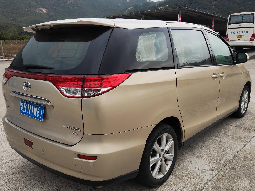 粤BN1W61丰田牌小型普通客车