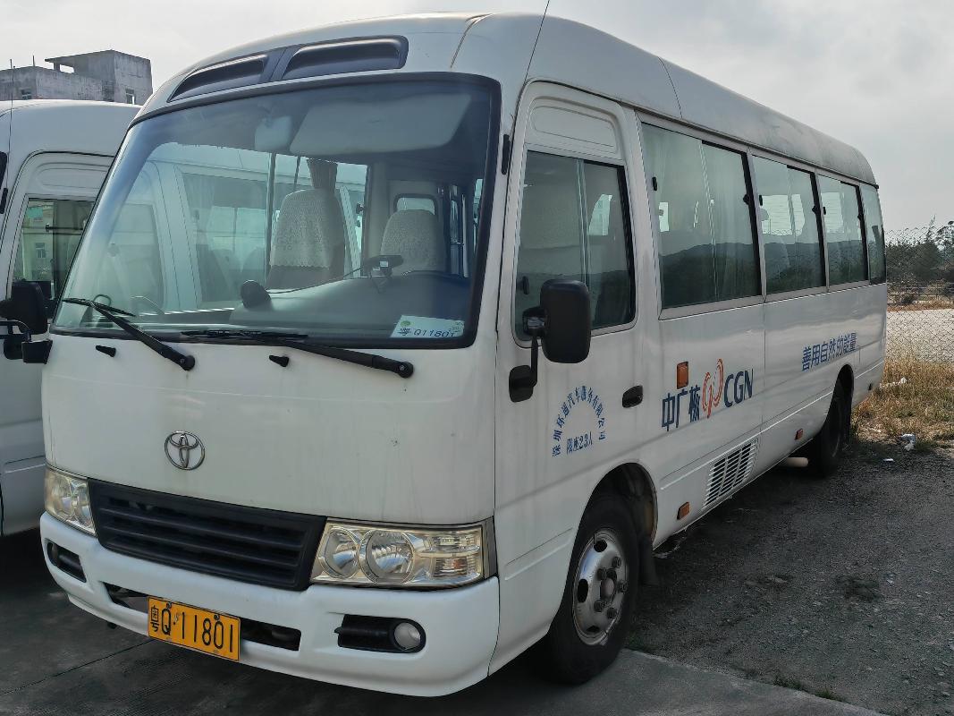 粤Q11801柯斯达牌大型普通客车