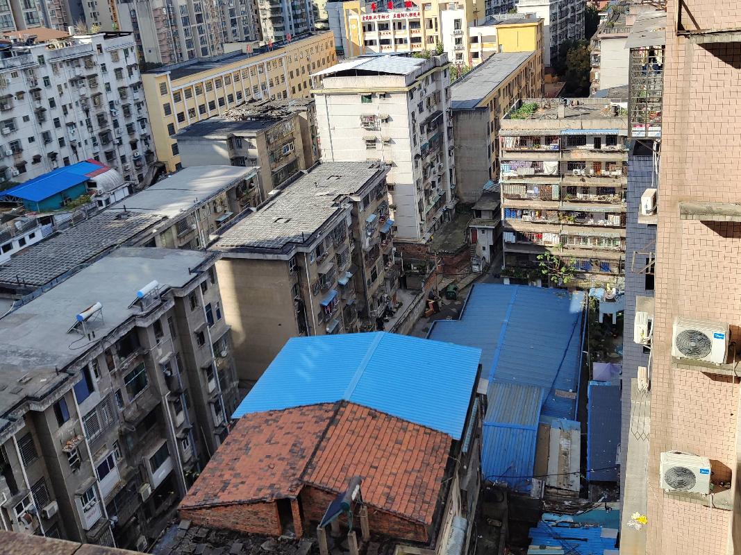 郴州市协作南路郴州特产交易大厦12楼住宅转让（第二次）