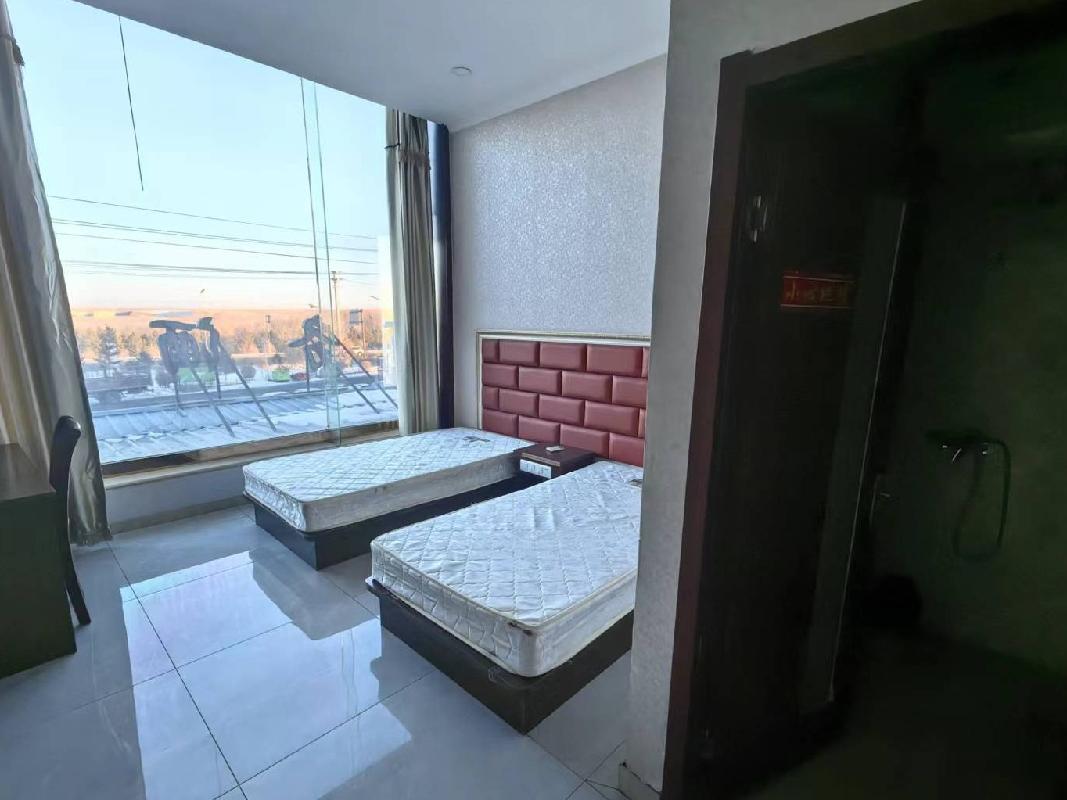 四子王旗农村信用合作联社持有的四子王旗建设路西（蒙佳苑酒店二层）资产转让项目