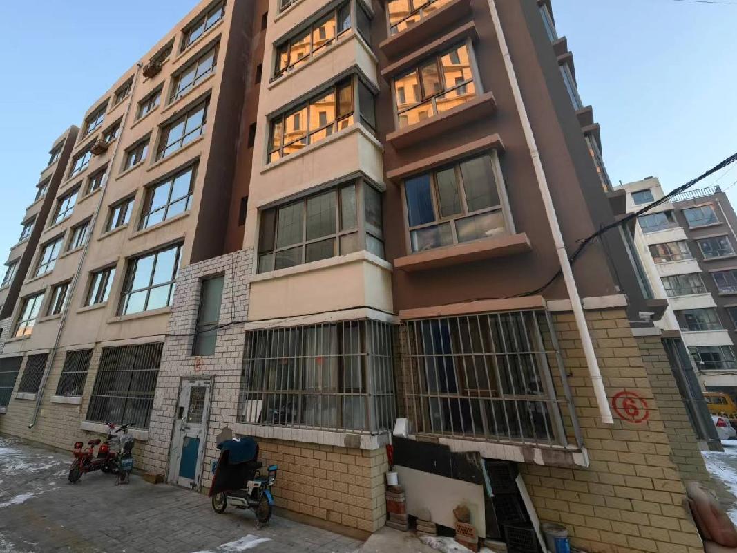 四子王旗农村信用合作联社持有的四子王旗乌兰花镇文化路南侧，金宇文苑商住小区6栋2单元6楼西户资产转让项目