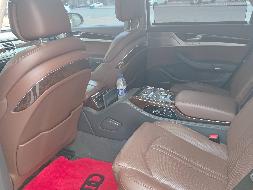 (蒙J98055）奥迪A8L3.0T小型轿车（兴和蒙商村镇银行有限责任公司）转让项目(二次挂牌)