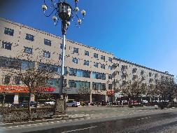 包头市东河区巴彦塔拉西大街C-104综合房产转让项目(二次挂牌)