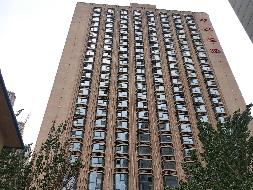 包头市钢铁大街10号中环大厦1-A906房产转让项目(三次挂牌)
