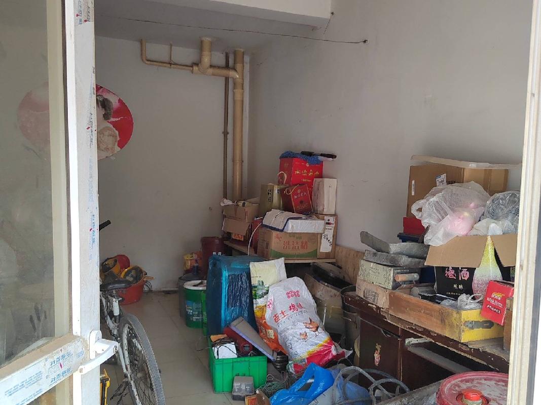 呼和浩特市回民区工人西村北六巷5号楼1层9号询价项目