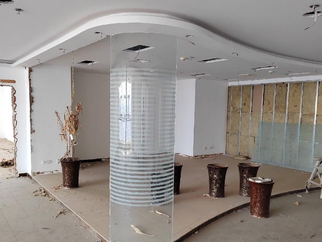 内蒙古自治区呼和浩特市赛罕区锡林南路东侧恩和家园第玖幢南一层底商南B1、南B2、南B3、南B4、东D4号商业房。2.位于呼和浩特市赛罕区锡林南路东侧恩和家园第玖幢24层办公楼询价项目