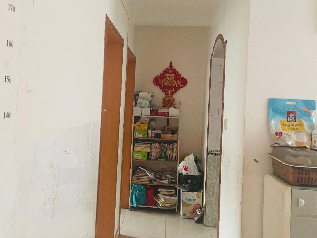 深圳市罗湖区金稻田路绿景山庄11栋501号房和珠海市香洲区前山鞍莲路89号富城花园8栋302房分别转让项目