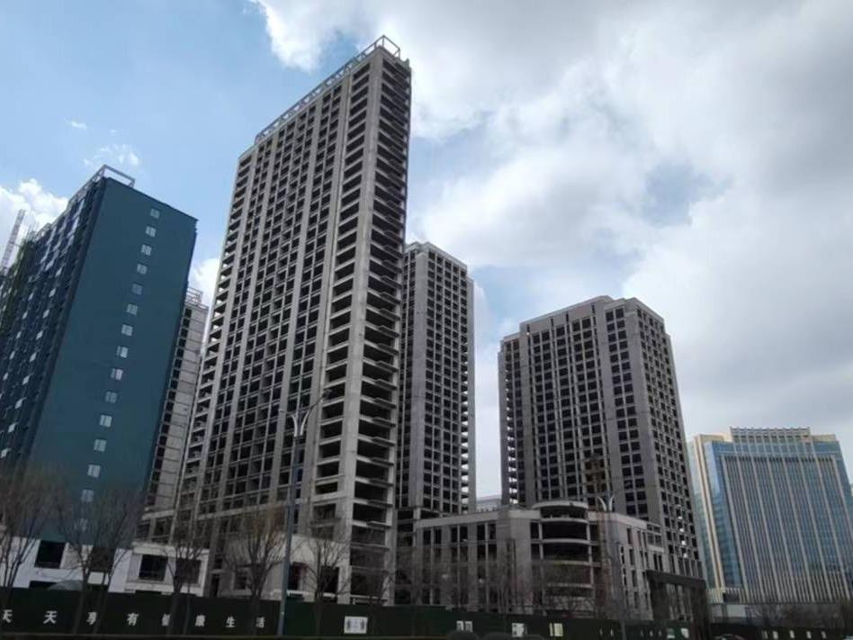 内蒙古自治区鄂尔多斯市东胜区铁西正东广场房产100418.13平方米房产转让项目