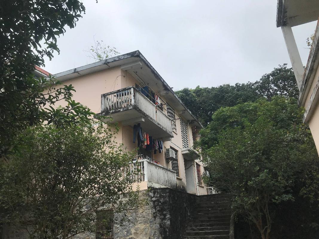 广西凭祥市狮子山路116号大院8套住宅分别转让项目交易公告