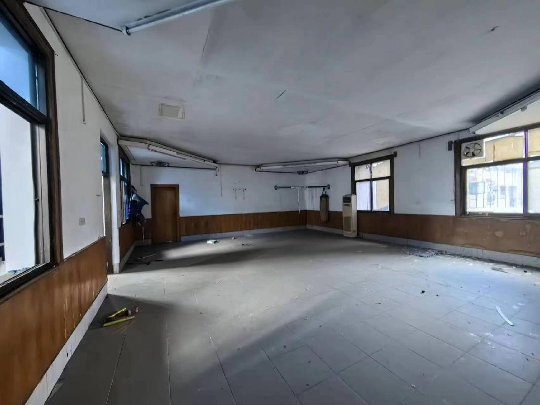 郴州市房产发展有限责任公司2处门面出租