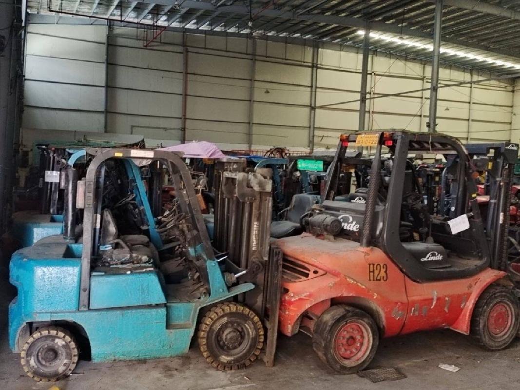 东南（福建）汽车工业股份有限公司73辆物流用车（含叉车、拖车等）转让公告