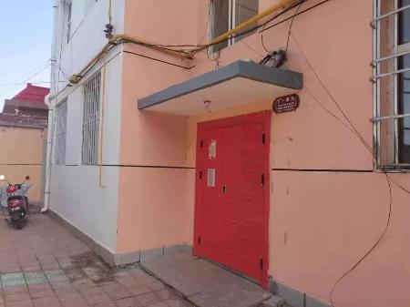 巴彦淖尔市磴口县巴镇教育小区1号楼1单元202室转让公告