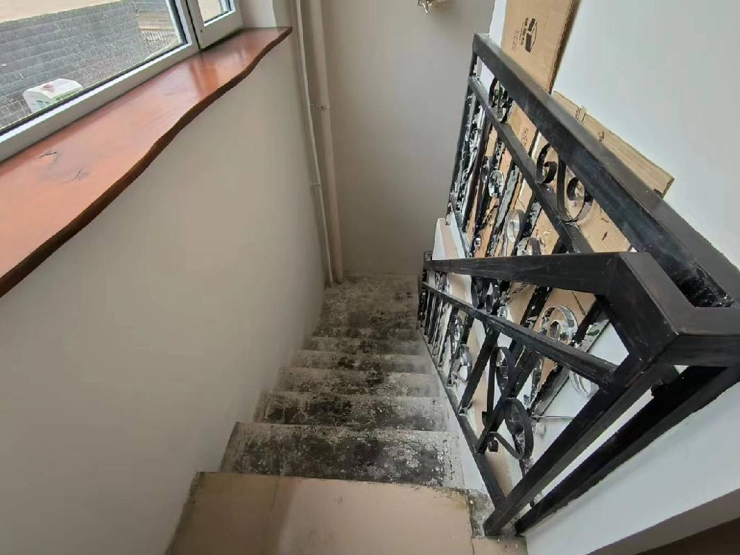 回民区东沙梁牛街幸福家园一区商3号楼1至2层2号