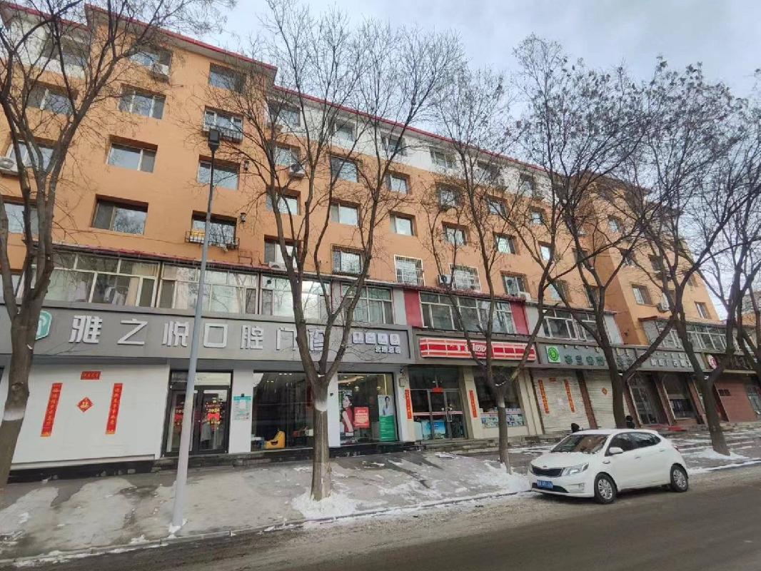 新城区艺术厅北街内蒙古日报社住宅小区25号楼1层3号