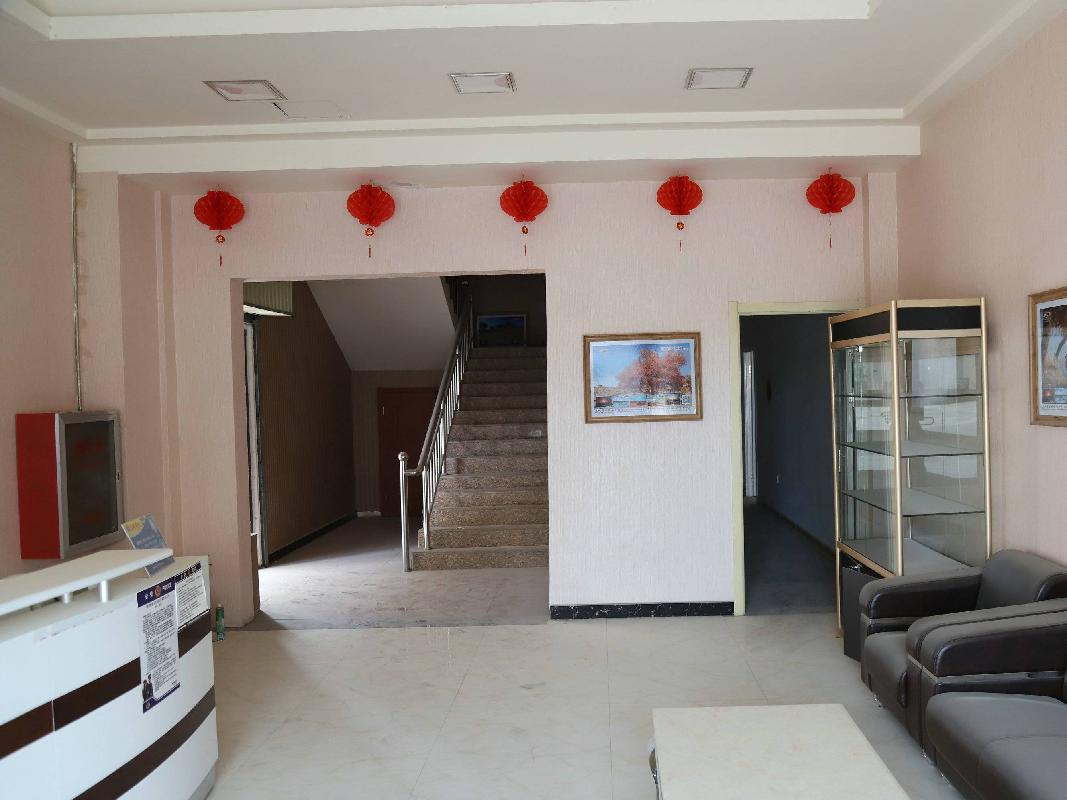 内蒙古自治区阿拉善额济纳旗达镇一道桥金色海岸东3号106（宾馆大厅）房产转让项目(六次挂牌)