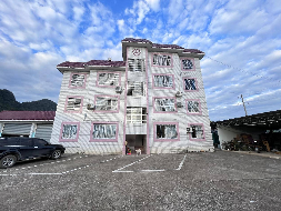 广西壮族自治区钟山公路养护中心清塘养护站站房及钢架棚招租项目（三次挂牌）交易公告