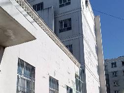 新源县肖尔布拉克街030号办公楼1-5层西侧（约为1743㎡）整体对外招租，租期三年