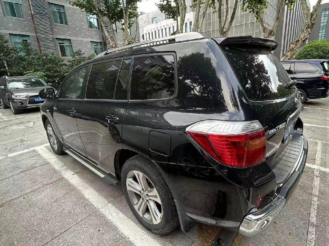 一辆丰田牌汽车（苏A971Z3）公开转让(国资监测编号GR2024JS1006707)