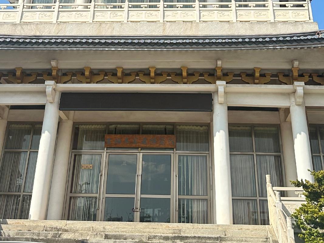 大理下关洱河南路8号C区1-3楼、藏宝楼及地下仓库3宗资产租赁