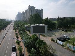 北海市海城区地角街道新营流下村LED三面电子屏广告牌