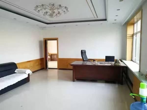 鄂伦春自治旗大杨树镇桥东七委房屋等6处房产