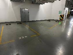 杭州市拱墅区绿地运河商务中心B1区228、229、306、318、319、320、321、322、323等9个地下车位使用权转让