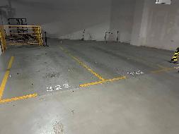 杭州市拱墅区绿地运河商务中心B1区228、229、306、318、319、320、321、322、323等9个地下车位使用权转让