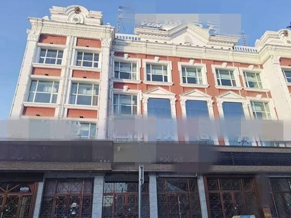 呼伦贝尔市牙克石市新工办事处兴安中街原北方商场商业（云顶商务会馆）