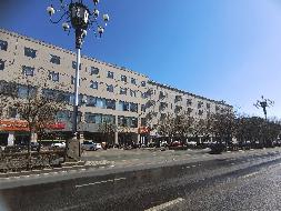 包头市东河区巴彦塔拉西大街C-301、C-104、C-107、C-101、C-103、C-106、C-501、C-102、C-105、东河区巴彦塔拉大街曙光综合楼-105、-103