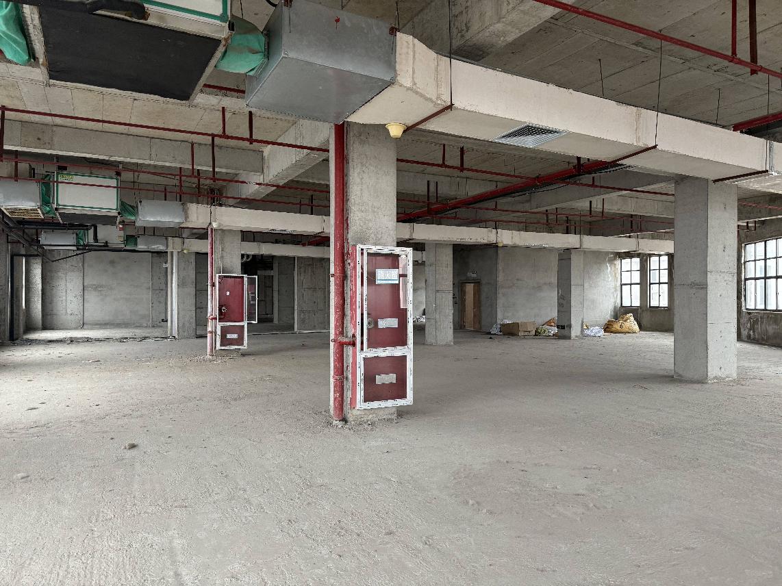淮安市淮阴区珠江路南侧、香港路东侧龙凤喜万家生活广场1号商业用房401室招租公告