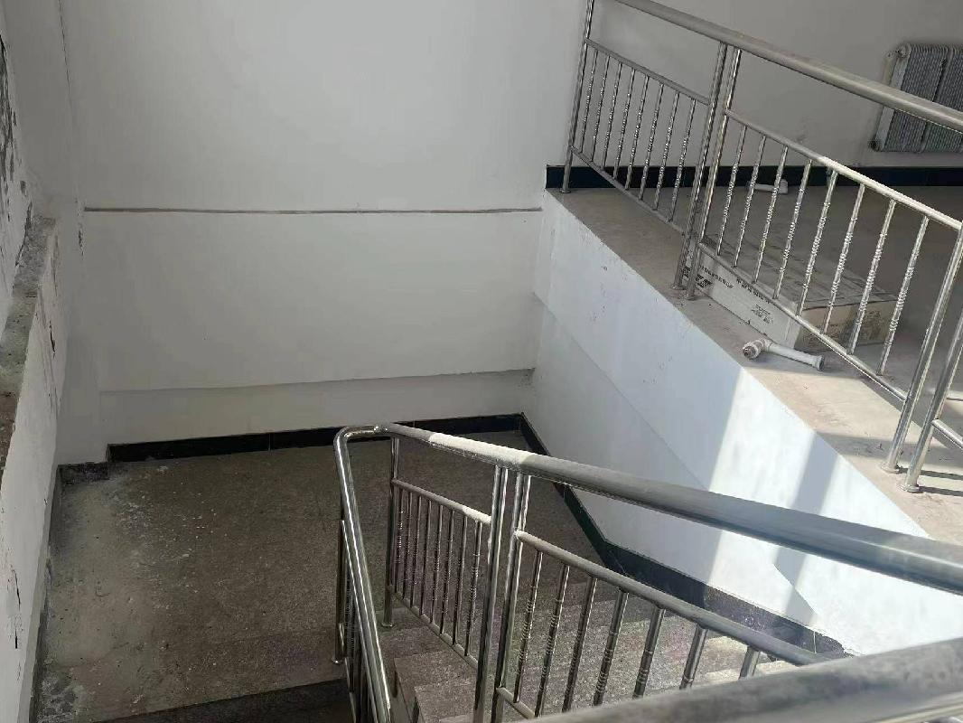 乌拉盖管理区陶海村2组修理街1#楼202商业房产招租（年租金底价6000元，租期2年）