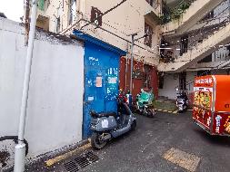 无为市无城镇西大街二状元祠28户101室住宅用房出租公告
